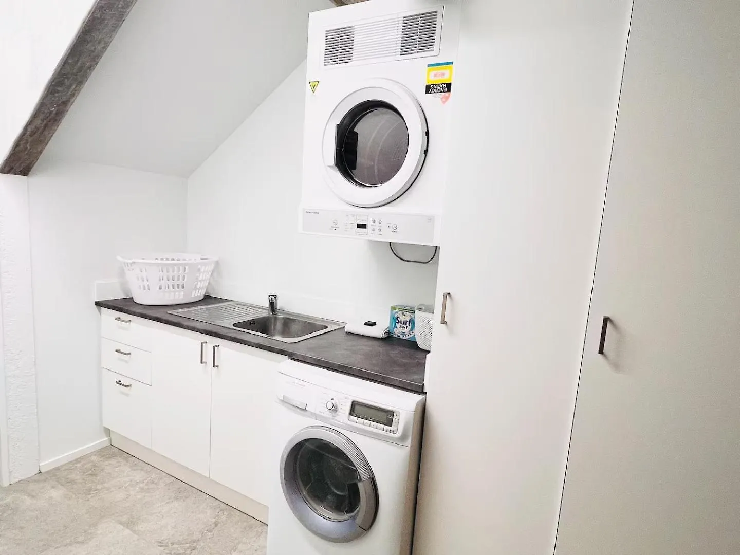 Chester St East - Christchurch Holiday Homes New Zealand